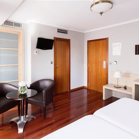 Hotel Valencia フェロル エクステリア 写真
