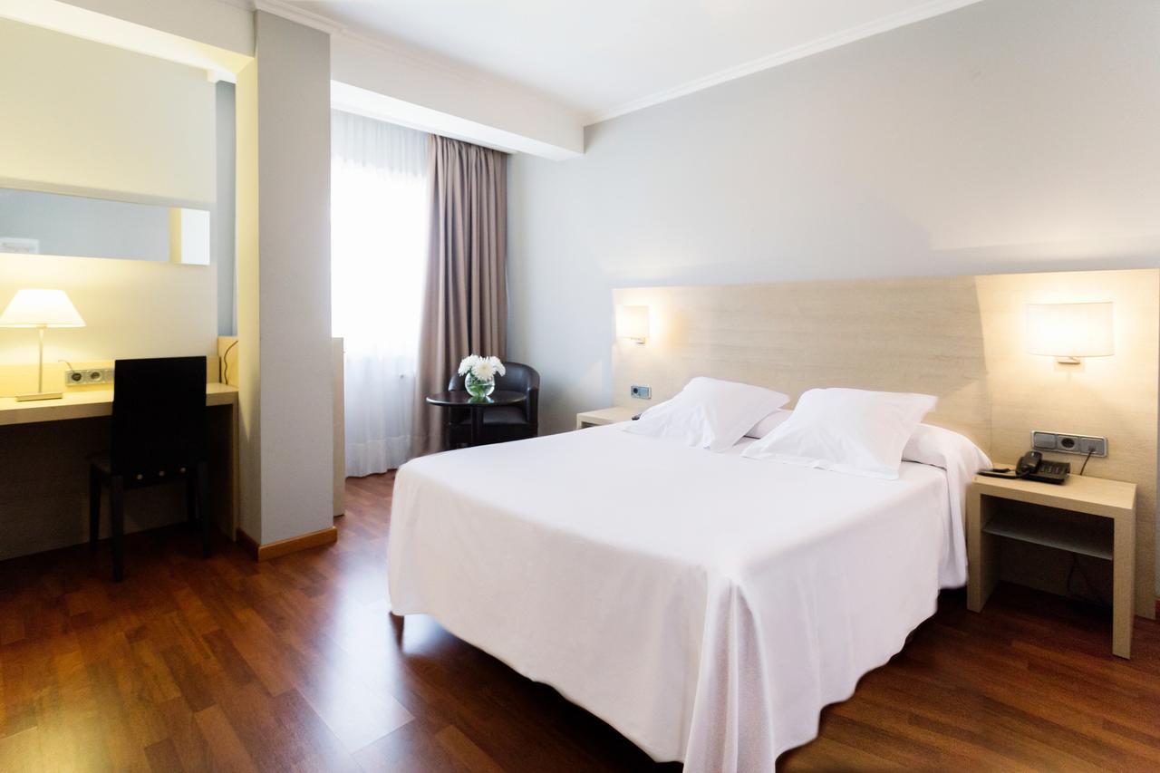 Hotel Valencia フェロル エクステリア 写真
